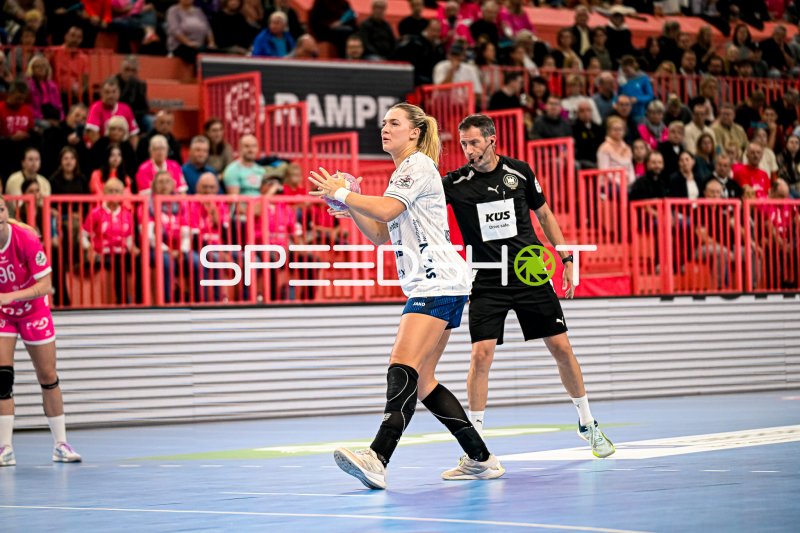 Katharina Goldammer im Spielaufbau gegen TuS Metzingen