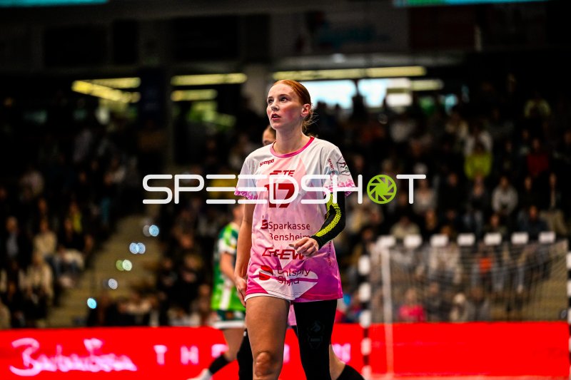Jule Polsz (#17; HSG Bensheim/Auerbach) in der EWS Arena