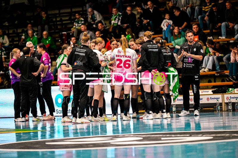 Frisch auf Göppingen in der Auszeit – Teamkreis in der EWS Arena