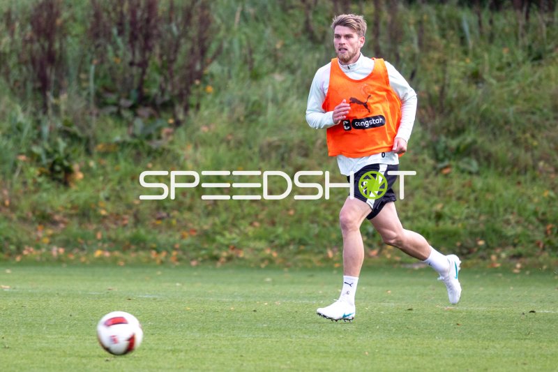 Marcus Mathisen beim Trainingsauftakt des FC St. Pauli