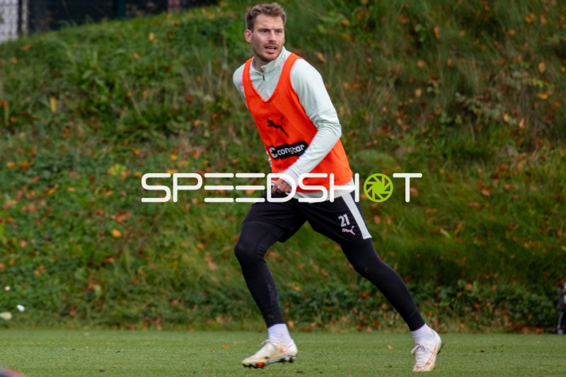 Lars Ritzka beim Trainingsauftakt im FC St. Pauli Trainingszentrum