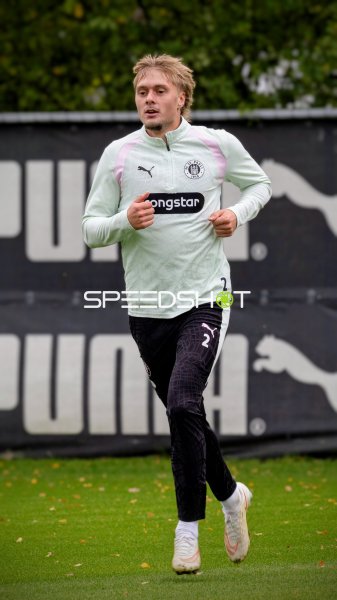Rony Jansson beim Lauftraining im Trainingszentrum des FC St. Pauli