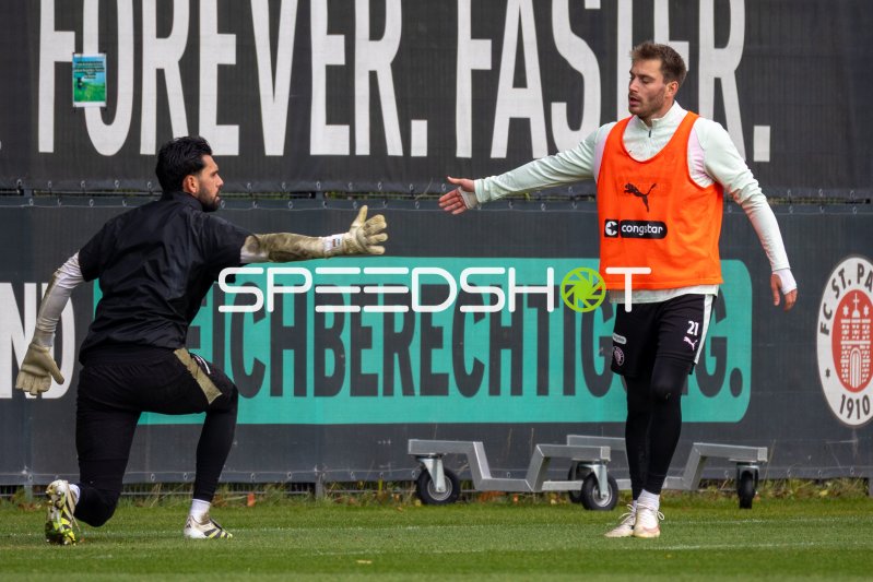 Lars Ritzka im Trainingsduell am Trainingszentrum des FC St. Pauli
