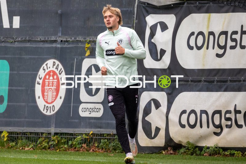 Rony Jansson beim Lauftraining im Trainingszentrum des FC St. Pauli