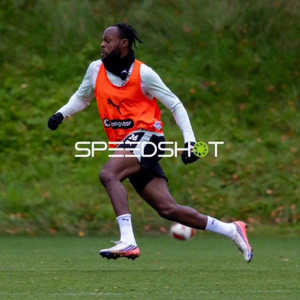 Ricky-Jade Jones im Trainingsbetrieb des FC St. Pauli