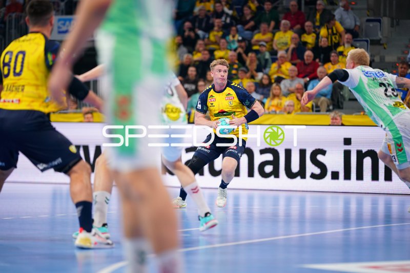 Haukur Thrastarson (#25; Rhein Neckar Löwen) mit Ball im Angriff