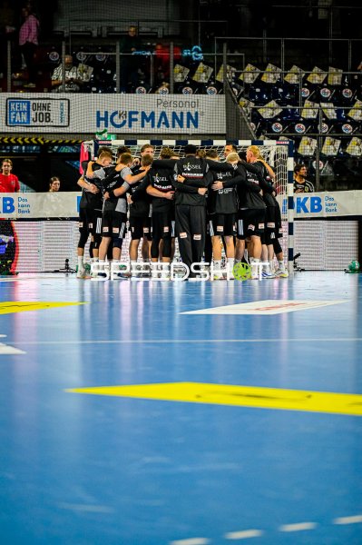 HC Erlangen Team-Besprechung in der PSD Bank Arena Nürnberg