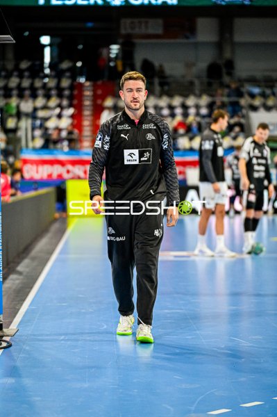 Gonzalo Perez de Vargas (#1; THW Kiel) in der Coaching-Zone