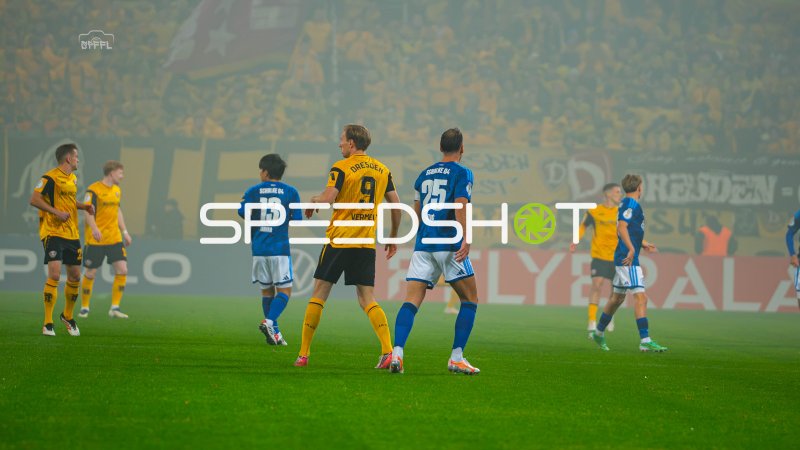 Vincent Vermeij (#9; SG Dynamo Dresden) im Spiel gegen FC Schalke 04