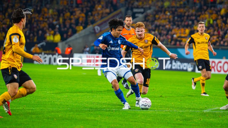 Robert Wagner im Zweikampf um den Ball bei Dynamo Dresden gegen Schalke