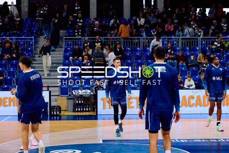 Aufwärmen der Spieler