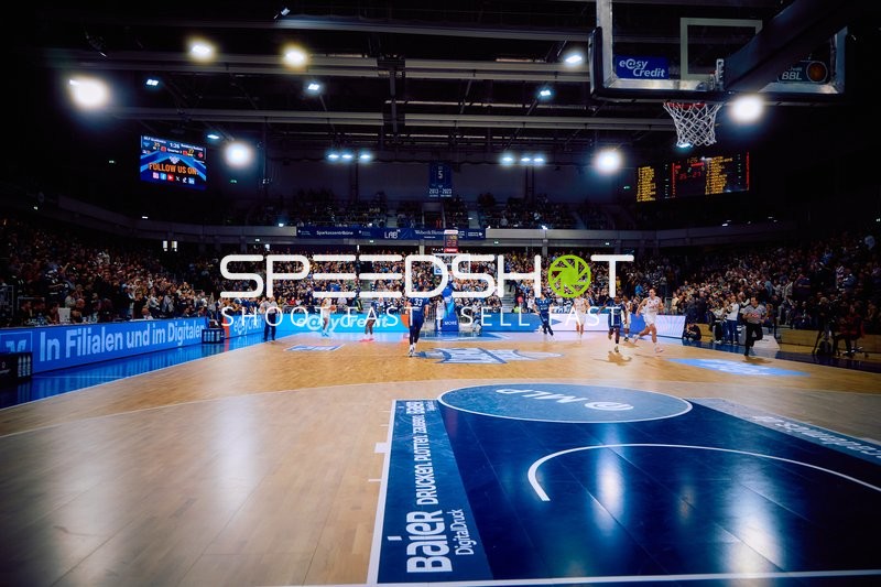 Spiel während eines Basketballspiels