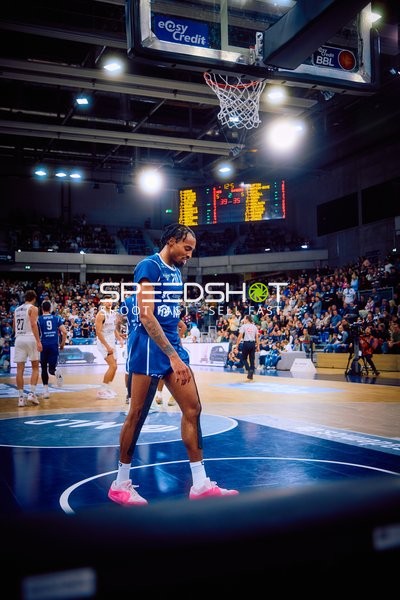 Spieler verlässt das Spielfeld