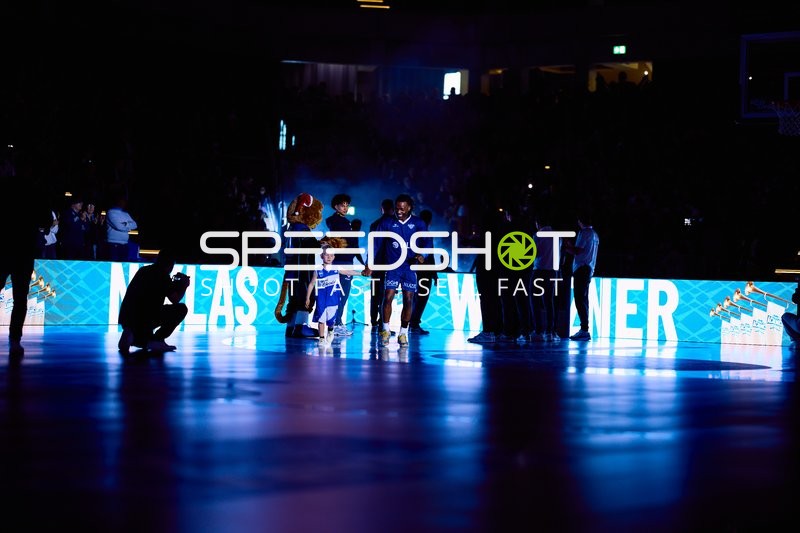 Spieler- und Mannschaftsvorstellung