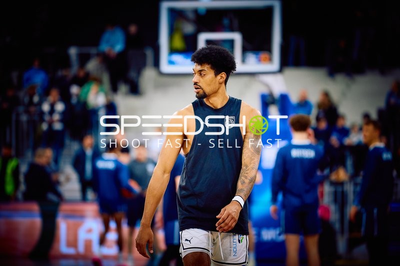 Ein Spieler beim Aufwärmen vor dem Spiel