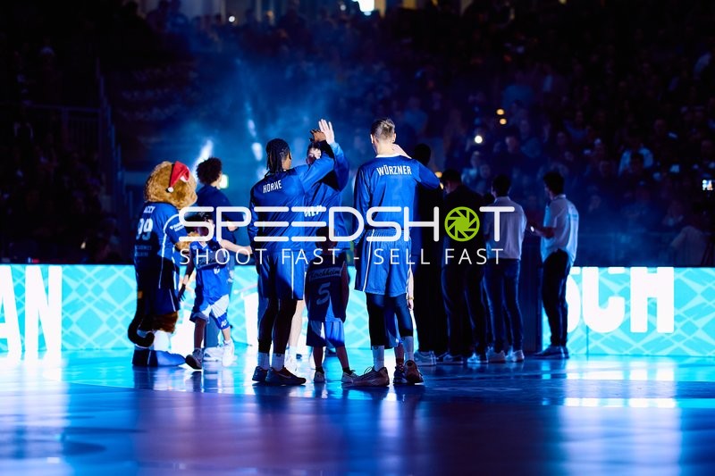 Spieler des MLP Academics Heidelberg Teams werden vorgestellt.