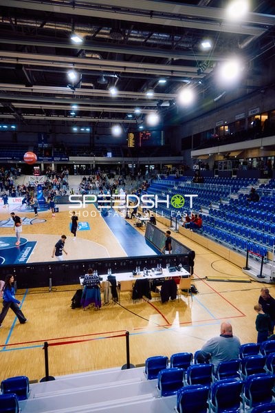 Aufwärmen der Spieler vor dem Spiel