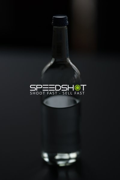 Es handelt sich um ein Bild einer Flasche.