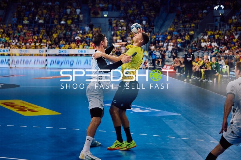 Zweikampf um den Ball