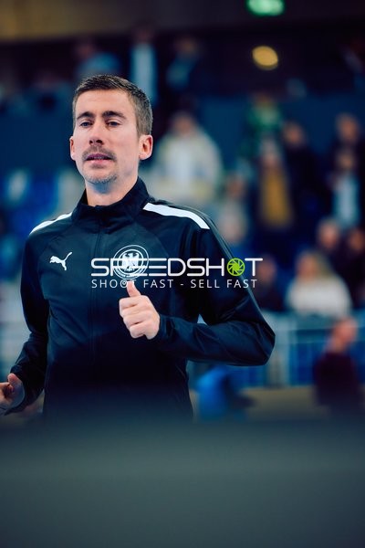 Ein Spieler beim Aufwärmen.