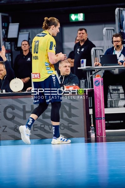 Spieler verlässt das Spielfeld