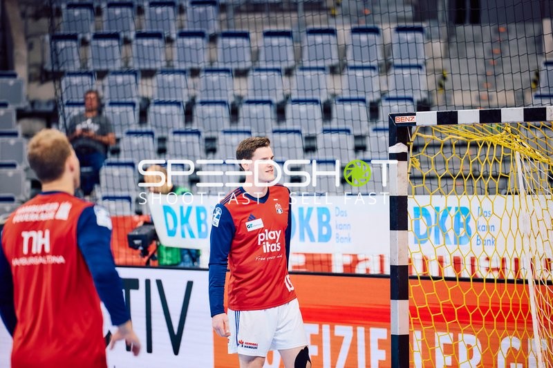 Spieleraufwärmen vor dem Tor