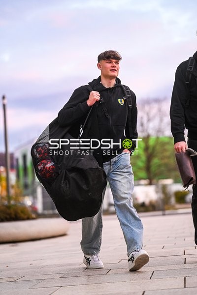 Ankunft der Spieler zum Spielort