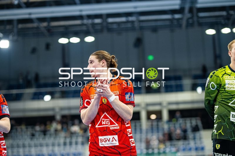 Spieler klatscht während des Spiels