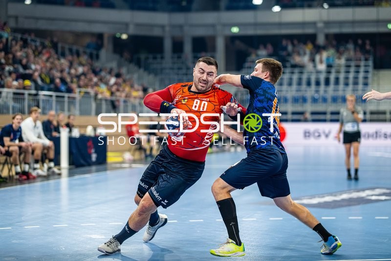 Zweikampf um den Ball