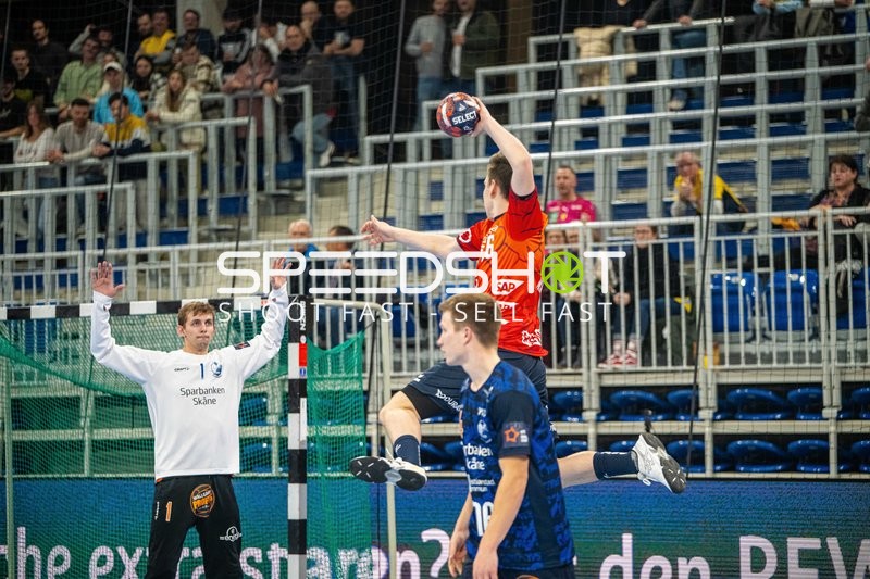 Sprungwurf auf das Tor