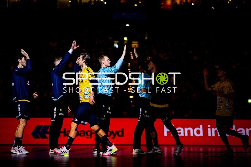 Einlaufen der Spieler