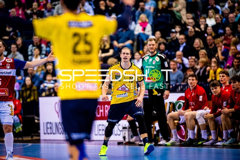 Aufwärmen der Spieler vor dem Spiel.