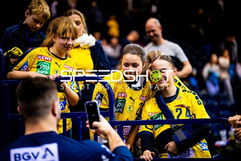 Handball I Herren I Saison 2023-2024 I Liqui Moly Handballbundesliga I 14. Spieltag I Handball Sportverein Hamburg - Rhein-Neckar Löwen I 02.12.2023