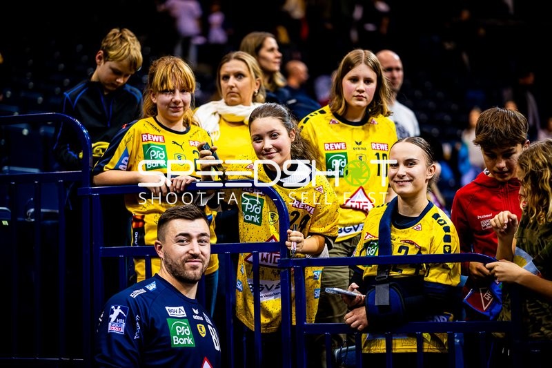 Handball I Herren I Saison 2023-2024 I Liqui Moly Handballbundesliga I 14. Spieltag I Handball Sportverein Hamburg - Rhein-Neckar Löwen I 02.12.2023