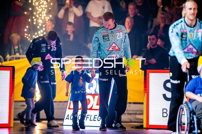 Handball I Herren I Saison 2023-2024 I Liqui Moly Handballbundesliga I 15. Spieltag I Rhein-Neckar Löwen - TBV Lemgo Lippe I 09.12.2023