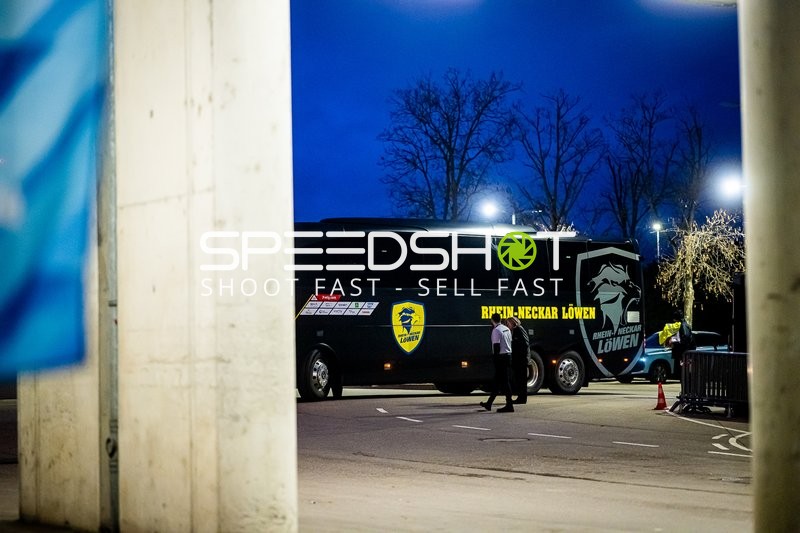 Handball I Herren I Saison 2023-2024 I Liqui Moly Handballbundesliga I 18. Spieltag I TVB Stuttgart - Rhein-Neckar Löwen I 23.12.2023