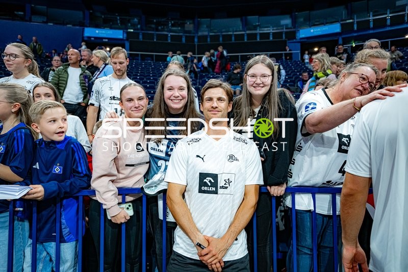 Handball I Herren I Saison 2024-2025 I DHB Pokal I 3. Runde I Handball Sport Verein Hamburg - THW Kiel I 03.10.2024