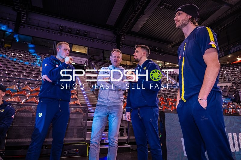 Handball I Herren I Saison 2024-2025 I Daikin Handballbundesliga I 16. Spieltag I TVB Stuttgart - Rhein-Neckar Löwen I 23.12.2024