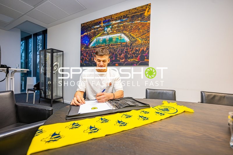 Handball I Herren I Saison 2024-2025 I Daikin Handballbundesliga I Vertragsunterschrift I Gino SteenaertsI 30.12.2024