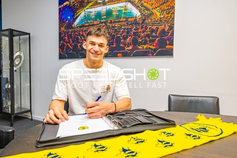 Handball I Herren I Saison 2024-2025 I Daikin Handballbundesliga I Vertragsunterschrift I Gino SteenaertsI 30.12.2024