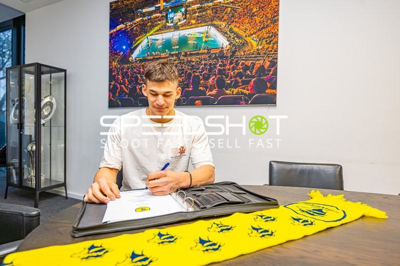 Handball I Herren I Saison 2024-2025 I Daikin Handballbundesliga I Vertragsunterschrift I Gino SteenaertsI 30.12.2024