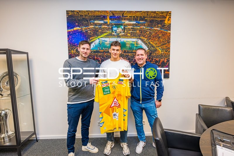Handball I Herren I Saison 2024-2025 I Daikin Handballbundesliga I Vertragsunterschrift I Gino SteenaertsI 30.12.2024