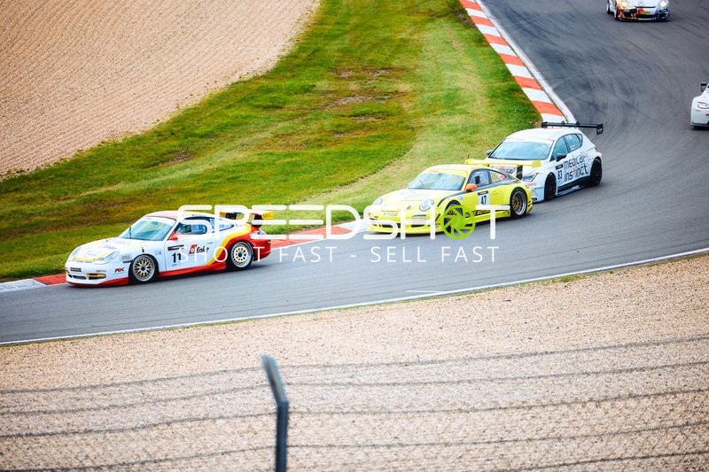 Rennszene auf der Strecke