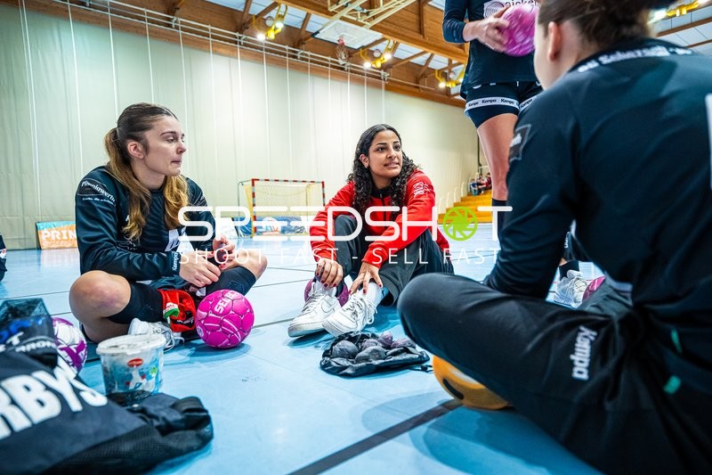 Handball I Frauen I Saison 2024-2025 I 3. Liga I 6. Spieltag I HC Erlangen - SG Schozach-Bottwartal I 02.11.2024