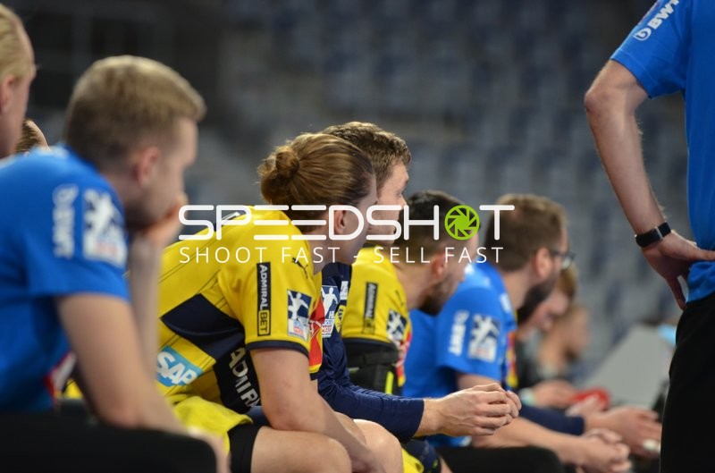 Handball I Herren I Saison 2021-2022 I HBL I 16.Spieltag I Rhein-Neckar Löwen - TuS N-Lübbecke I 18.12.2021