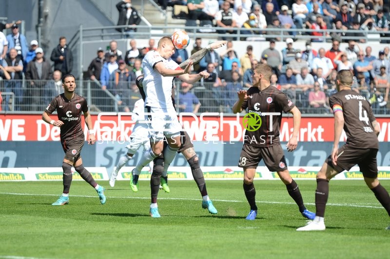 Fußball I Herren I Saison 2021-2022 I 2. Bundesliga I 30.Spieltag I SV Sandhausen - FC St. Pauli I 16.04.2022