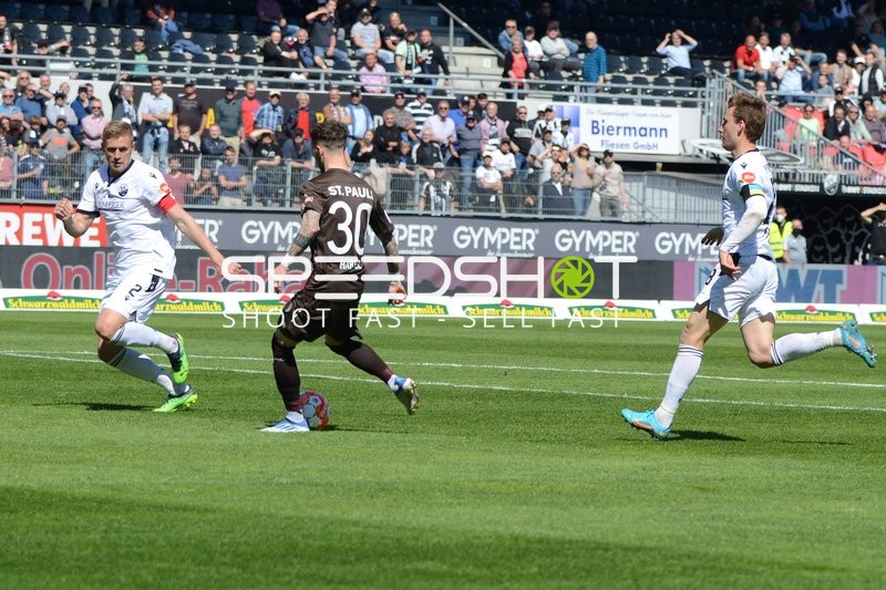 Fußball I Herren I Saison 2021-2022 I 2. Bundesliga I 30.Spieltag I SV Sandhausen - FC St. Pauli I 16.04.2022