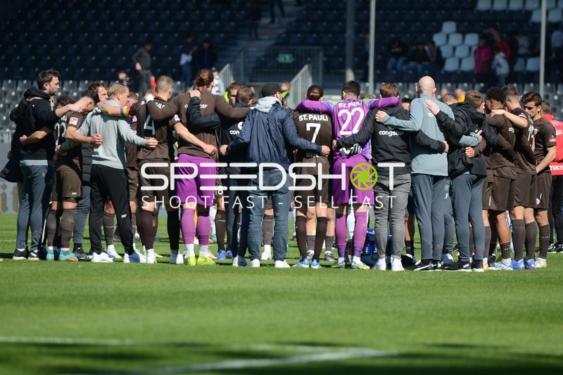 Fußball I Herren I Saison 2021-2022 I 2. Bundesliga I 30.Spieltag I SV Sandhausen - FC St. Pauli I 16.04.2022