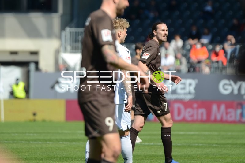 Fußball I Herren I Saison 2021-2022 I 2. Bundesliga I 30.Spieltag I SV Sandhausen - FC St. Pauli I 16.04.2022