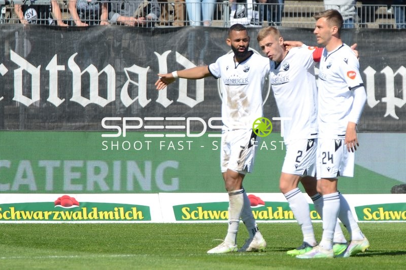 Fußball I Herren I Saison 2021-2022 I 2. Bundesliga I 30.Spieltag I SV Sandhausen - FC St. Pauli I 16.04.2022